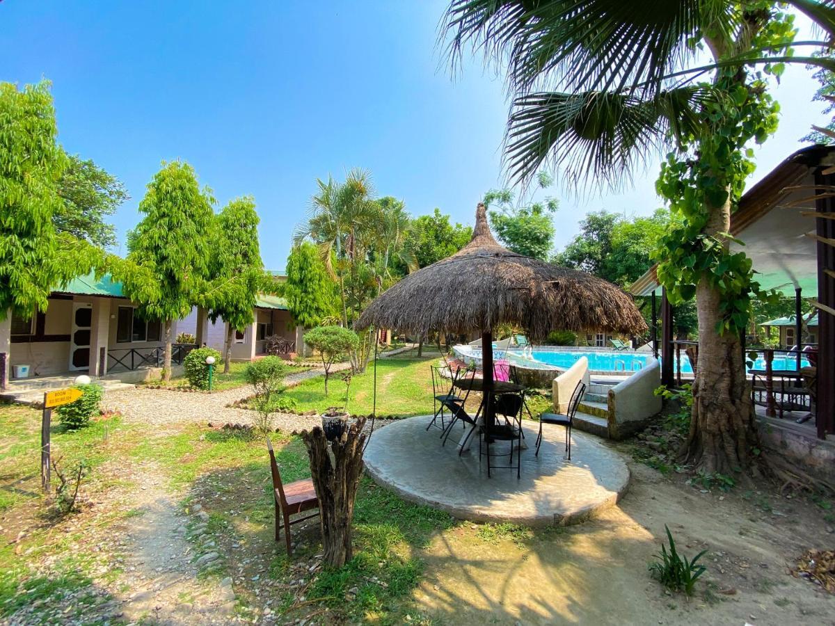 Nature Safari Camp Resort Chitwan